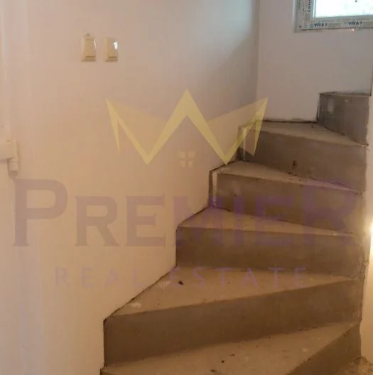 Къща с.Бенковски  – РЗП 285 –  двор 1200 кв.м. -  - снимка 5 - Имоти Премиер