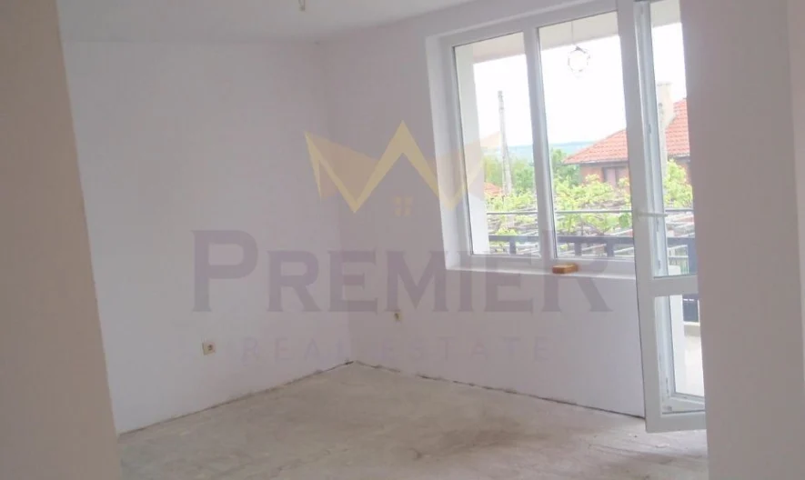 Къща с.Бенковски  – РЗП 285 –  двор 1200 кв.м. -  - снимка 6 - Имоти Премиер