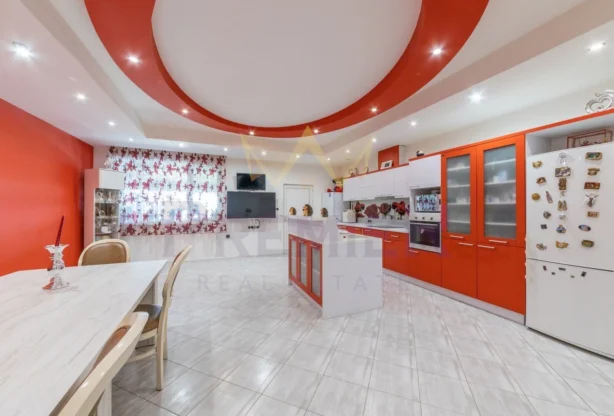 Агенция за недвижими имоти - Имоти Премиер - имот - 919266, Цена: 510000 EUR