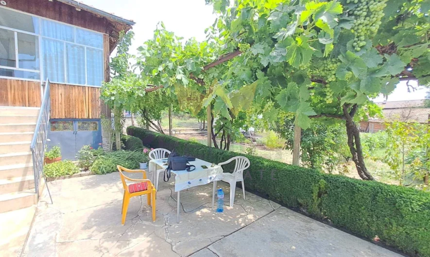 Къща с.Дъбравино, общ. Аврен, обл. Варна -  - снимка 13 - Имоти Премиер