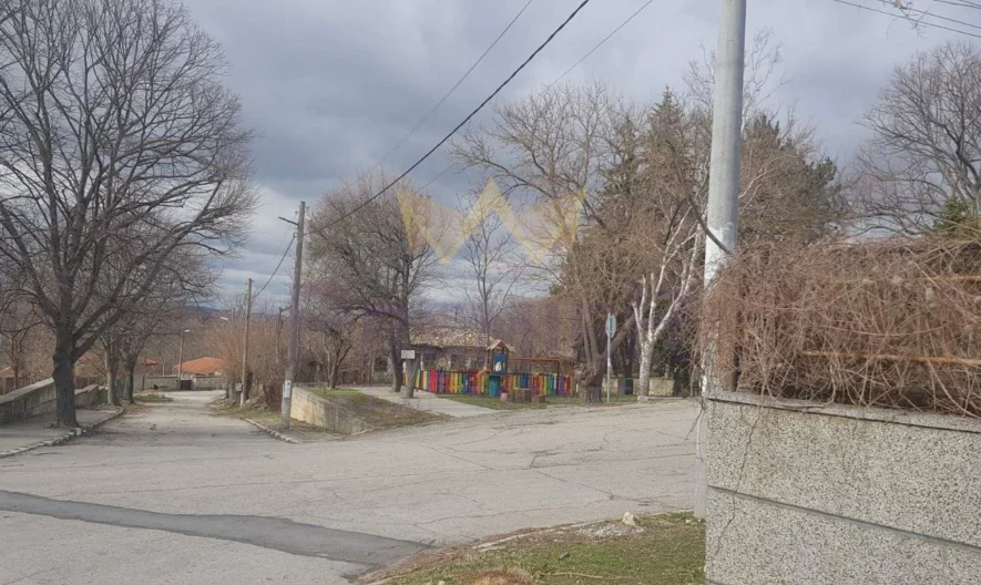 Къща с.Добрина -  - снимка 12 - Имоти Премиер