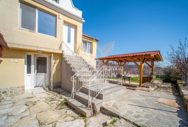 Агенция за недвижими имоти - Имоти Премиер - имот - 1180884, Цена: 275000 EUR