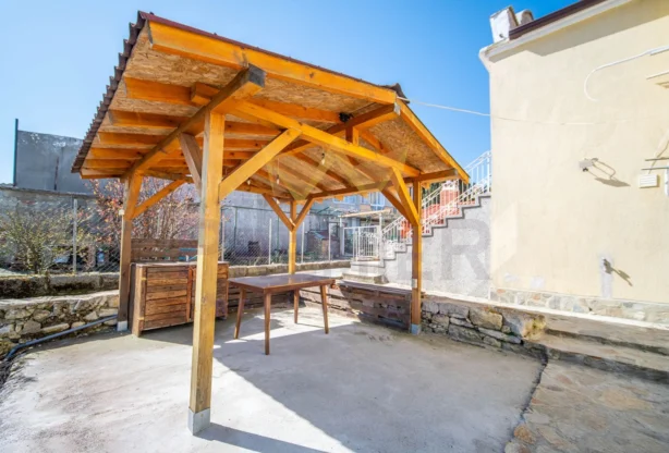 Агенция за недвижими имоти - Имоти Премиер - имот - 1180884, Цена: 275000 EUR