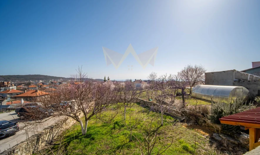 Къща след ремонт кв. Виница - - снимка 3 - Имоти Премиер