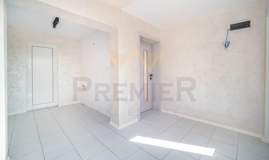 Къща след ремонт кв. Виница - - снимка 8 - Имоти Премиер