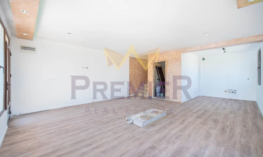 Къща след ремонт завършена до ключ м-ст Перчемлията -  - снимка 2 - Имоти Премиер