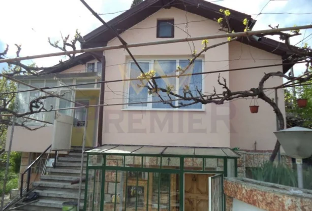 Агенция за недвижими имоти - Имоти Премиер - имот - 993814, Цена: 105000 EUR