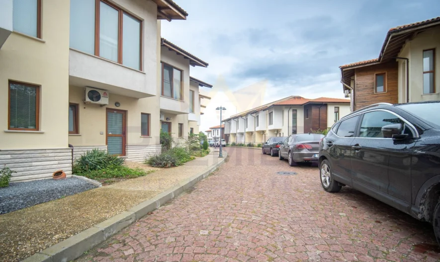 Къща в Балчик -  - снимка 17 - Имоти Премиер