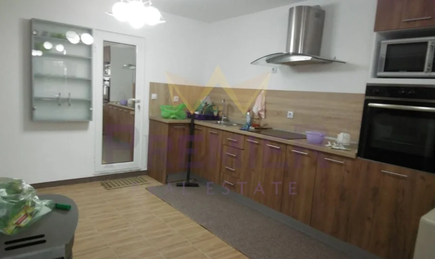 Къща в Черни връх -  - снимка 2 - Имоти Премиер