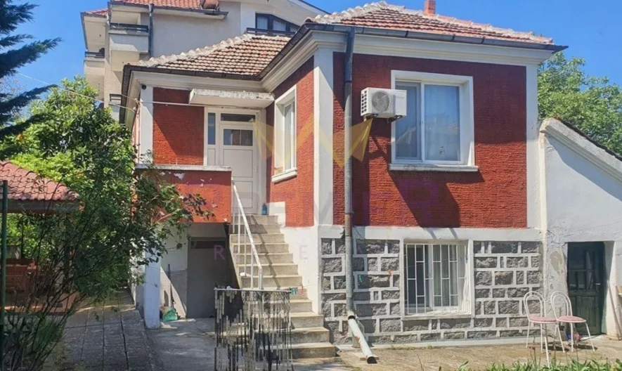 Къща в Черноморец -  - снимка 1 - Имоти Премиер