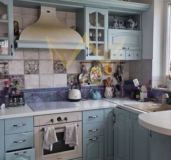 КЪЩА В ДОЛНАТА ЧАСТ НА ВИНИЦА -  - снимка 1 - Имоти Премиер