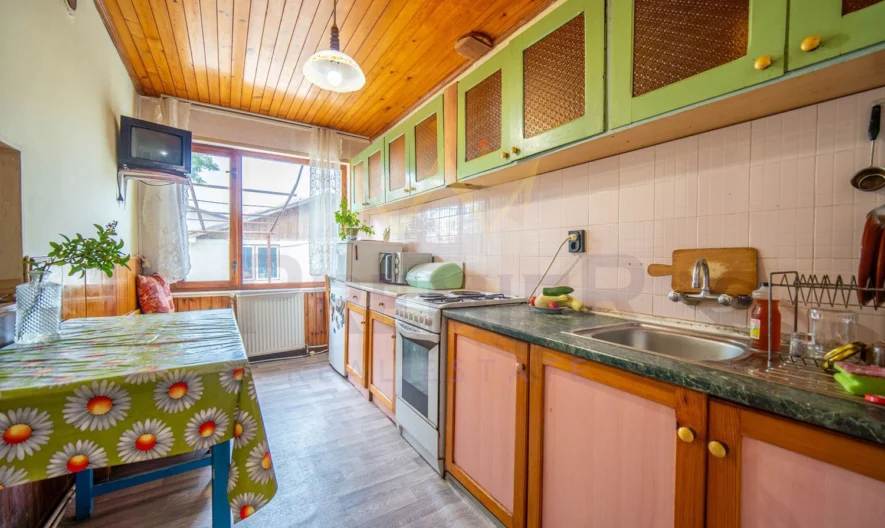 Къща в гр. Балчик -  - снимка 12 - Имоти Премиер