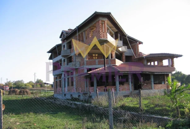 Къща в гр. Балчик -  - снимка 2 - Имоти Премиер