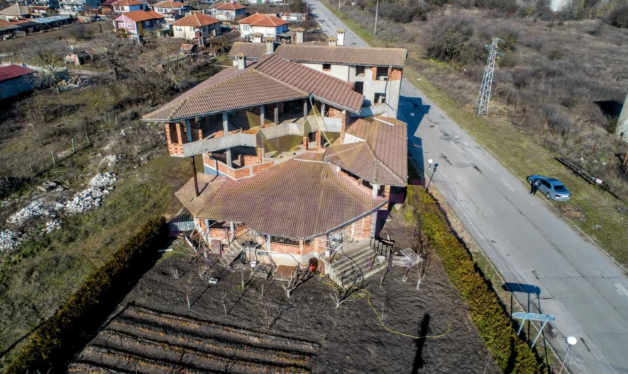 Къща в гр. Балчик -  - снимка 6 - Имоти Премиер