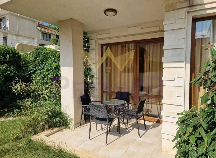 Къща  в гр. Бяла, област Варна -  - снимка 8 - Имоти Премиер