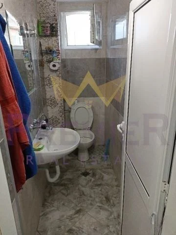 Къща в гр. Кричим -  - снимка 11 - Имоти Премиер