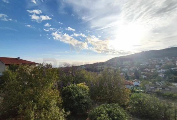 Агенция за недвижими имоти - Имоти Премиер - имот - 806889, Цена: 200000 EUR