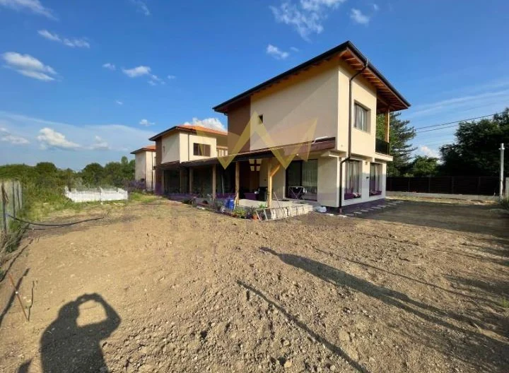 Къща в град Костинброд -  - снимка 3 - Имоти Премиер