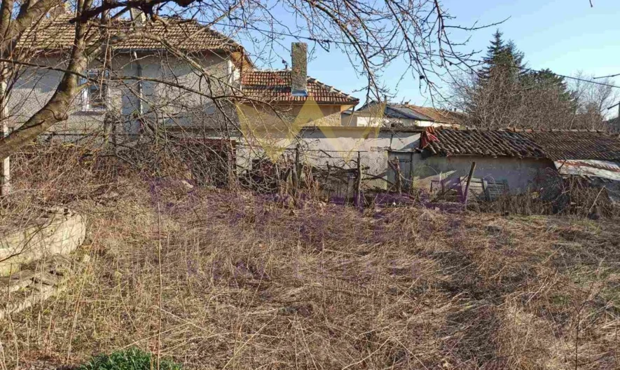 Къща в град Тервел - - снимка 8 - Имоти Премиер