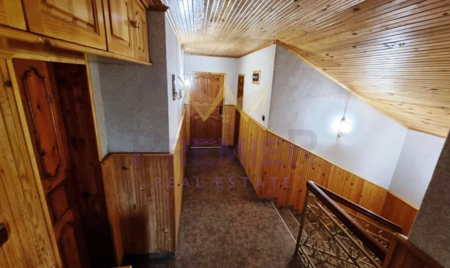 КЪЩА в кв.Бриз -  - снимка 17 - Имоти Премиер