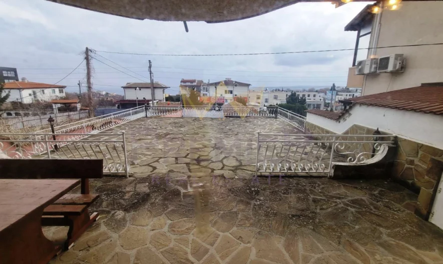 КЪЩА в кв.Бриз - - снимка 23 - Имоти Премиер