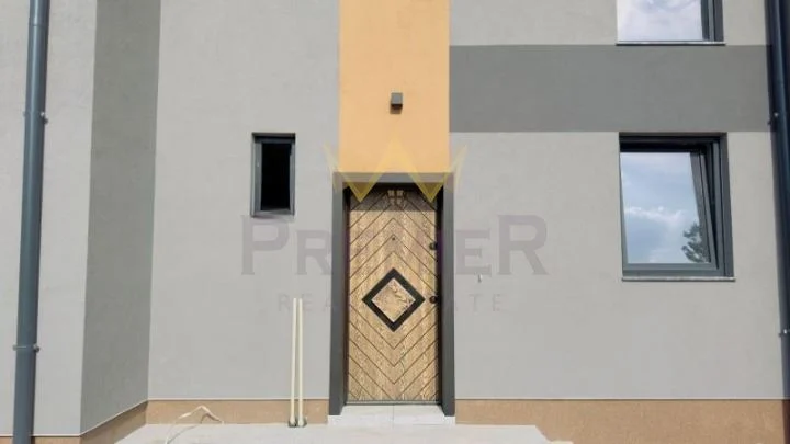 Къща в кв.Обеля -  - снимка 11 - Имоти Премиер