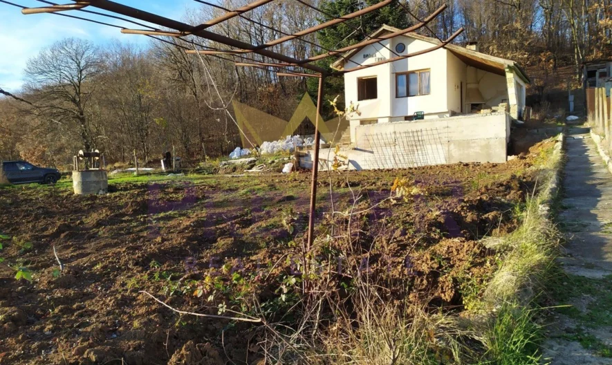 Къща в м-т Могилите, с.Осеново, обл.Варна -  - снимка 3 - Имоти Премиер