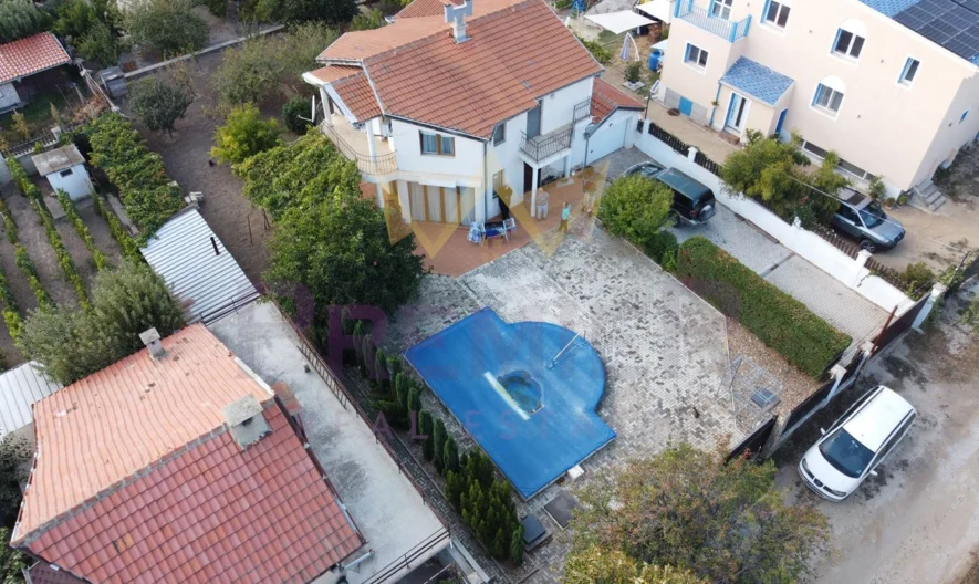 Обява за имот 1079397, Площ: 170 м<sup>2</sup>, Цена: 360000 EUR - Апартаменти Варна Ракитника