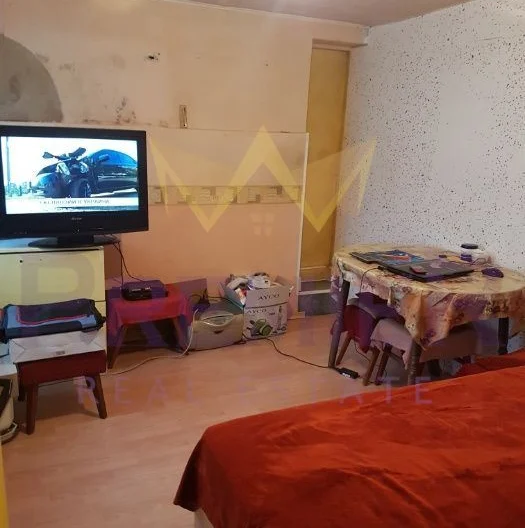 Къща в района на Автогарата гр. Варна -  - снимка 2 - Имоти Премиер