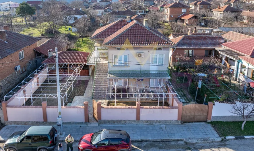 Къща в с. Аспарухово -  - снимка 1 - Имоти Премиер