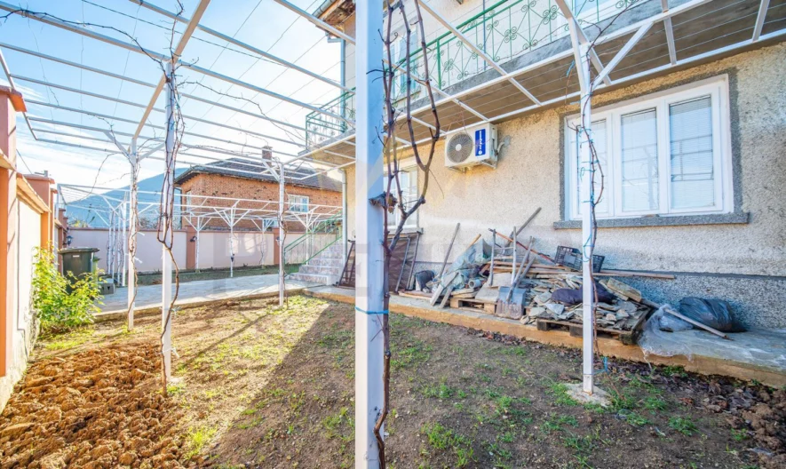 Къща в с. Аспарухово -  - снимка 33 - Имоти Премиер