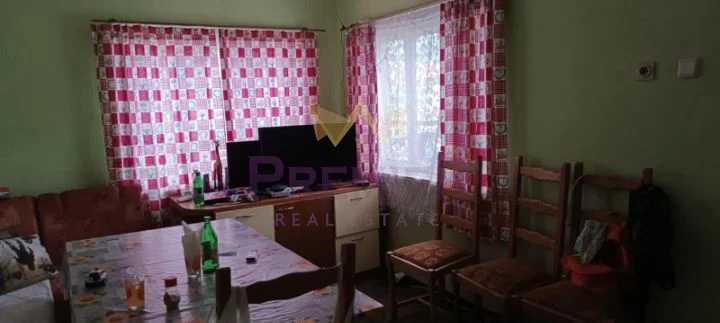 Къща в с. Брестак, общ. Вълчи дол, обл. Варна -  - снимка 11 - Имоти Премиер