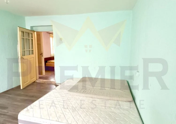 Къща в с. Червенци -  - снимка 11 - Имоти Премиер