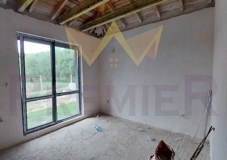 Къща в с. Долище - - снимка 4 - Имоти Премиер