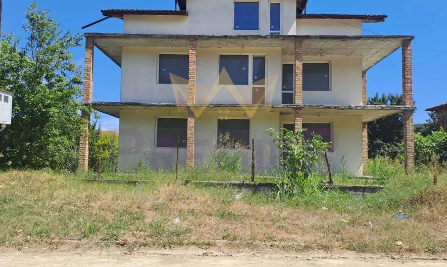 Къща в с. Горен чифлик - - снимка 1 - Имоти Премиер