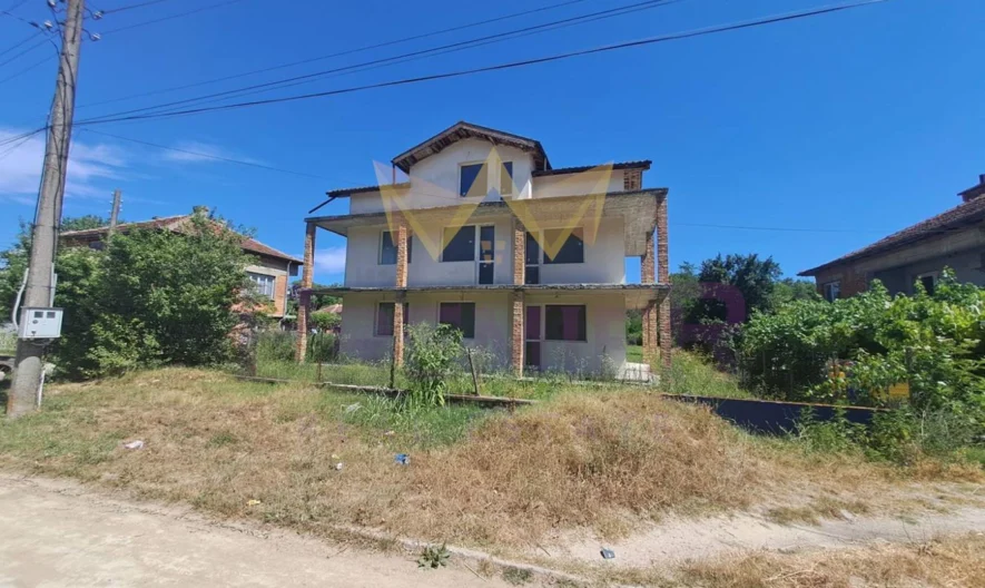 Къща в с. Горен чифлик - - снимка 3 - Имоти Премиер