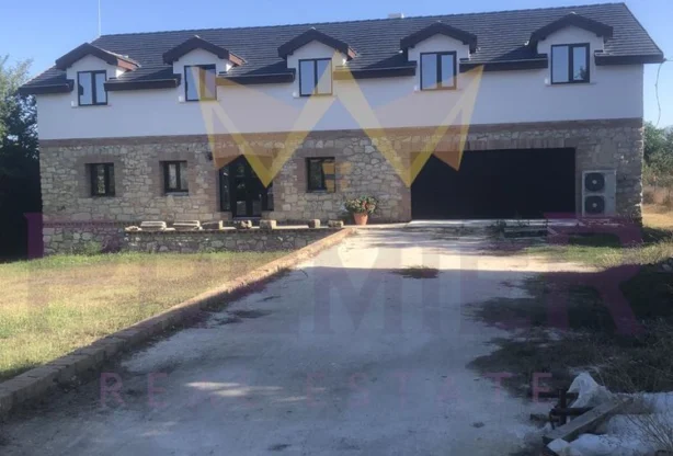 Агенция за недвижими имоти - Имоти Премиер - имот - 1177586, Цена: 409000 EUR