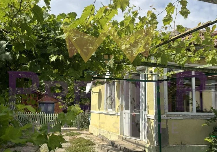 Къща в с. Изворово, обл. Добрич - - снимка 5 - Имоти Премиер