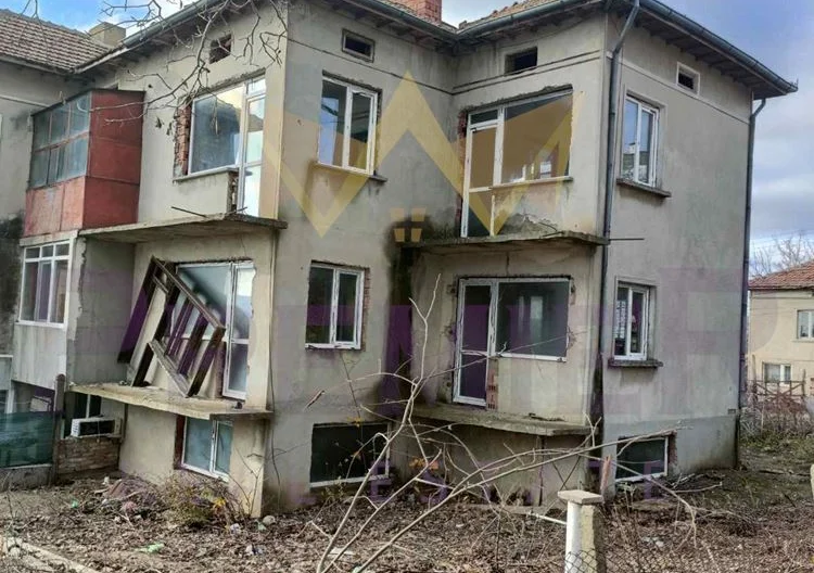 Къща в с. Оброчище -  - снимка 1 - Имоти Премиер