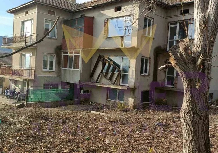 Къща в с. Оброчище -  - снимка 1 - Имоти Премиер