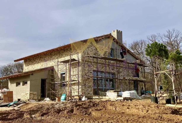 Агенция за недвижими имоти - Имоти Премиер - имот - 980507, Цена: 350000 EUR