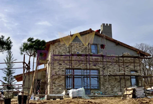 Агенция за недвижими имоти - Имоти Премиер - имот - 980507, Цена: 350000 EUR