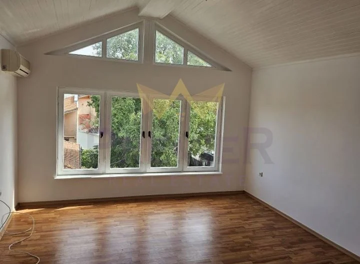 Къща в с. Рогачево - - снимка 12 - Имоти Премиер