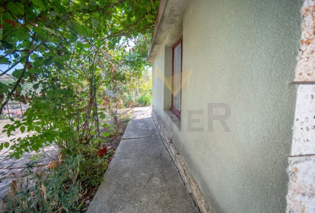 Агенция за недвижими имоти - Имоти Премиер - имот - 1063363, Цена: 140000 EUR