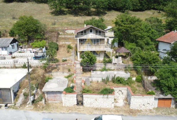 Агенция за недвижими имоти - Имоти Премиер - имот - 1095120, Цена: 84000 EUR