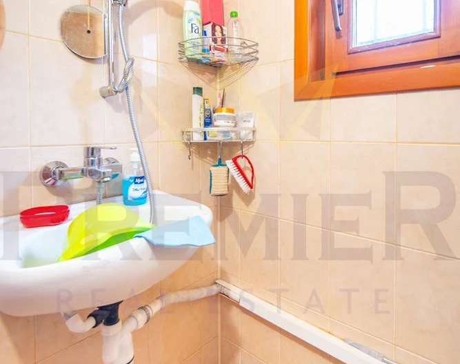 Къща в село Безводица -  - снимка 12 - Имоти Премиер