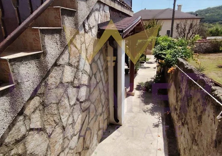 Къща в село Долище – Варна - - снимка 13 - Имоти Премиер