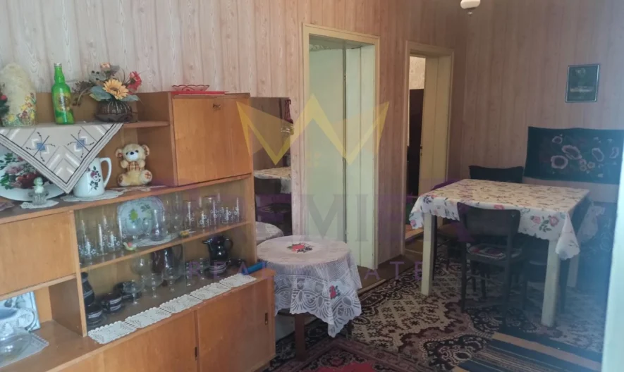 Къща в село Есеница -  - снимка 10 - Имоти Премиер