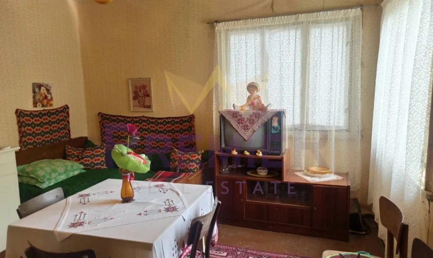 Къща в село Есеница -  - снимка 11 - Имоти Премиер