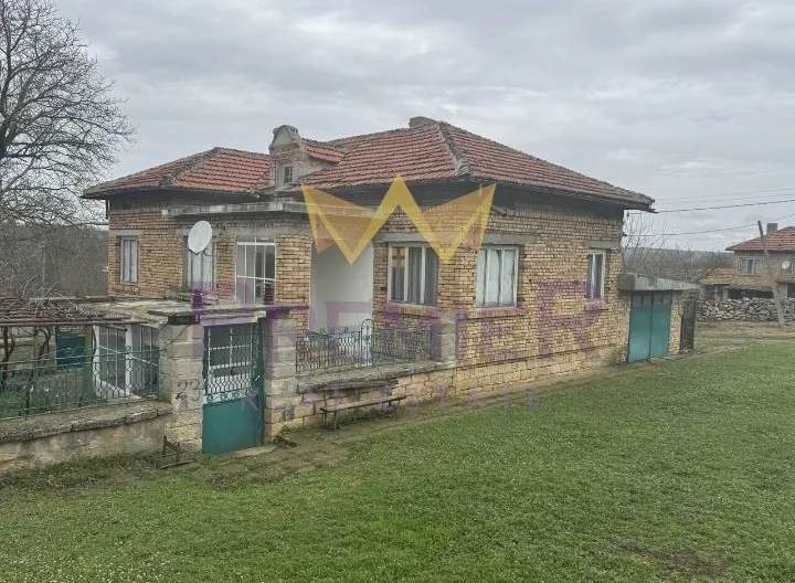 Къща в село Есеница - - снимка 7 - Имоти Премиер